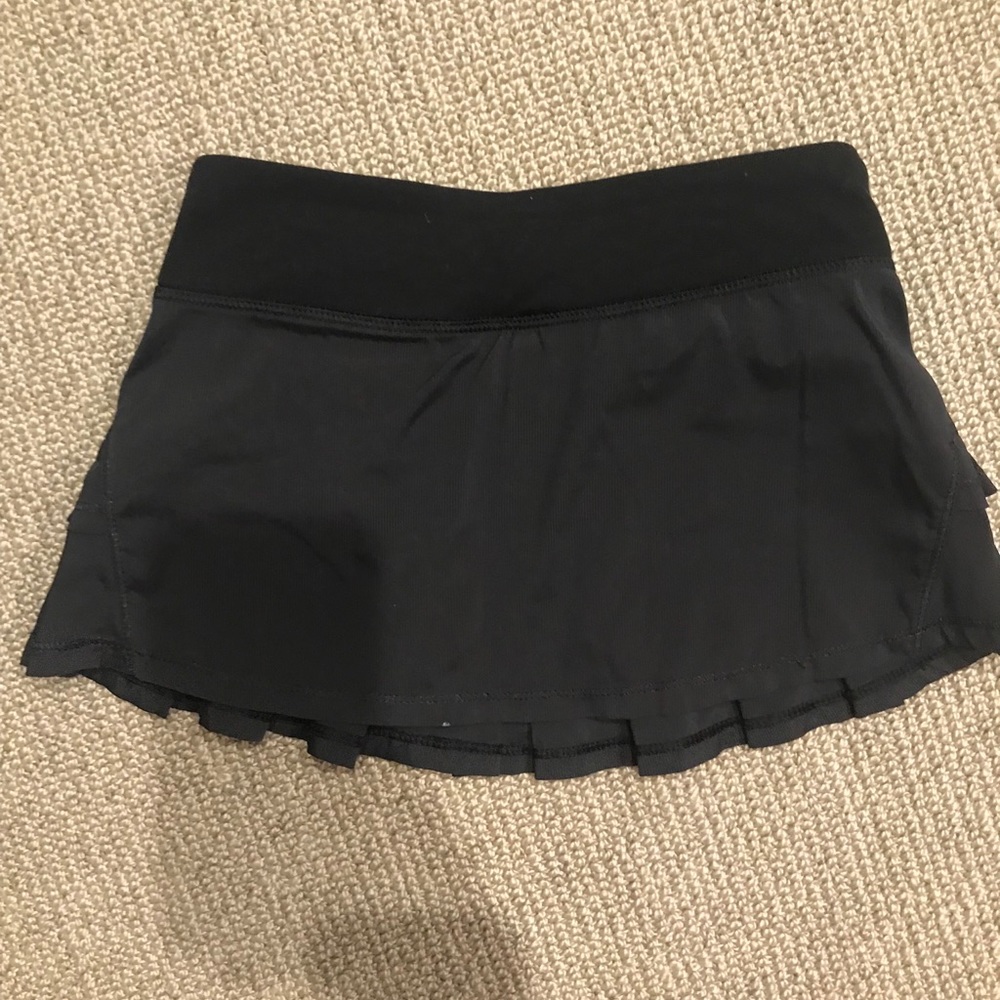 Black ivivva set the pace skirt, size 7